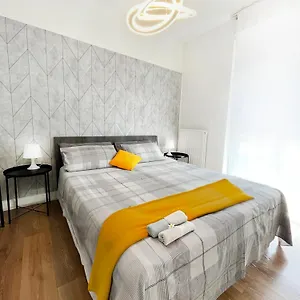  Appartamento Suitesflores - Bright And Cozy In Italia