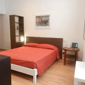  Apartment Central Guesthouse Italy